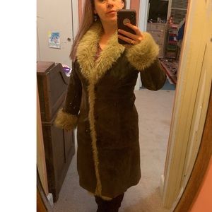 ✨ 🤎✨Long suede brown coat with faux fur 🍫
